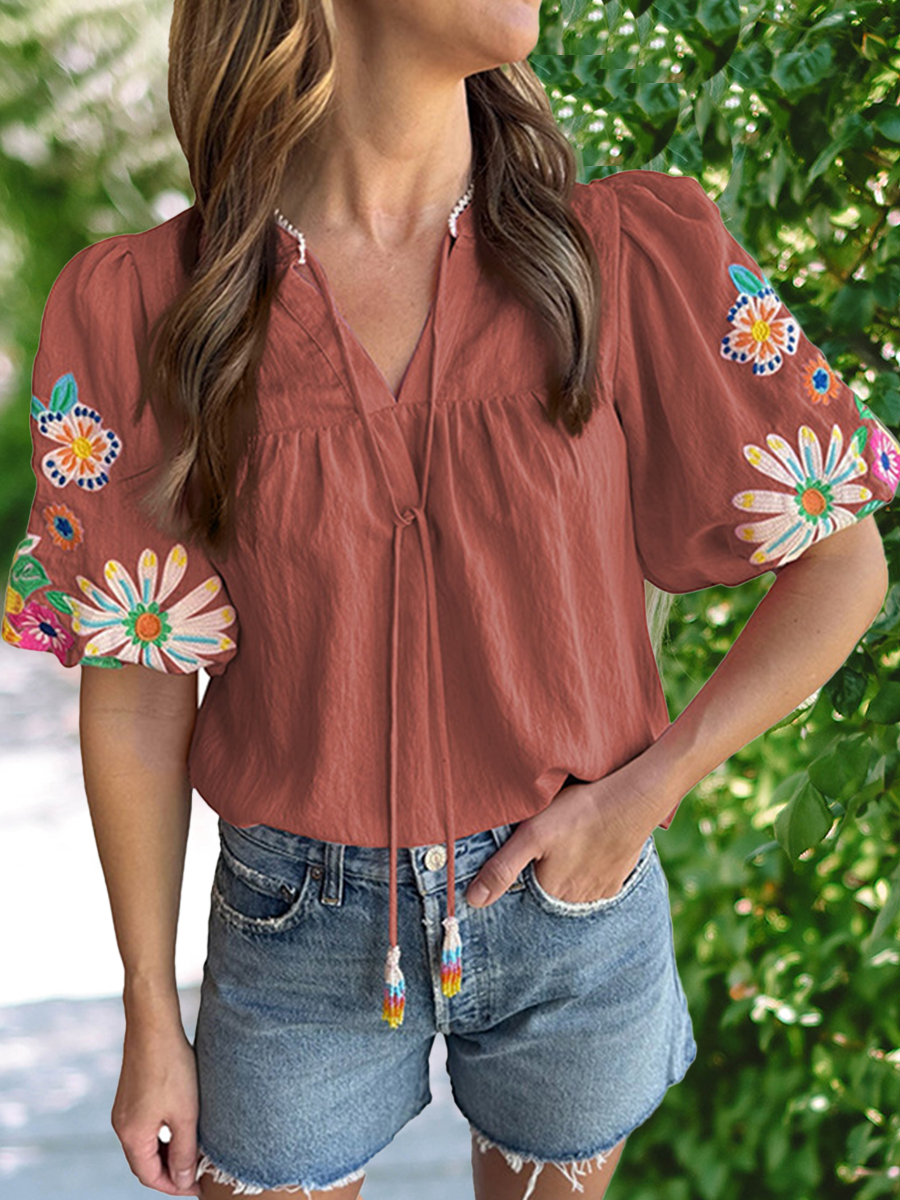 Women's Floral Embroideried V-Neck Three-Quarter Sleeve Blouse