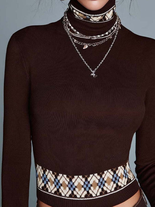 Ribbed Knit Top With Vintage-style Pattern Accents