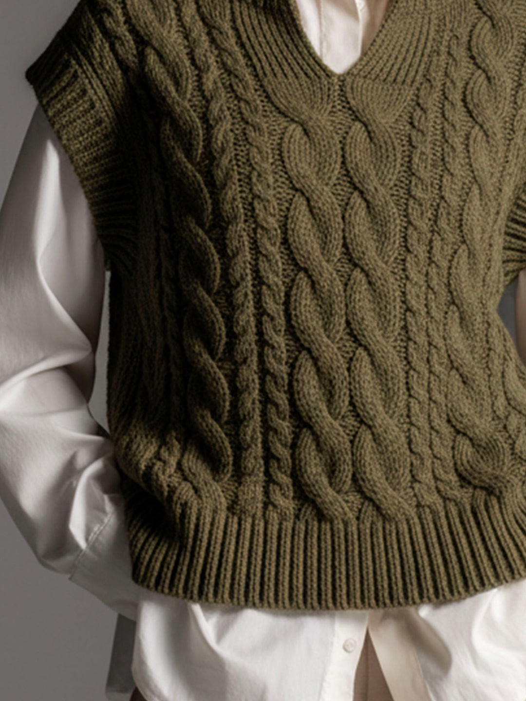 Stand V-neck Olive Green Cable Knit Sleeveless Sweater