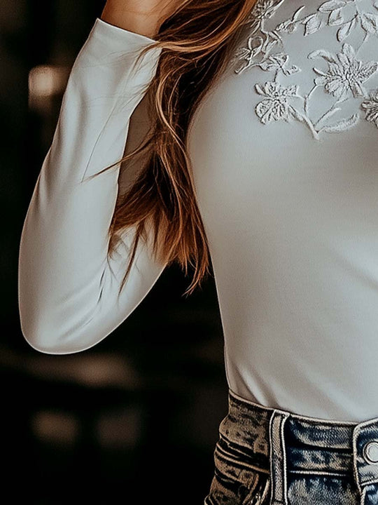 Paisley Embroidered Turtleneck Long-Sleeved T-Shirt