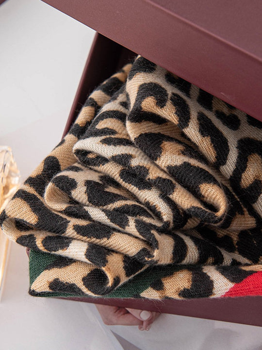 Fashionable Commuting Leopard Print Warm All-match Cashmere Shawl Scarf