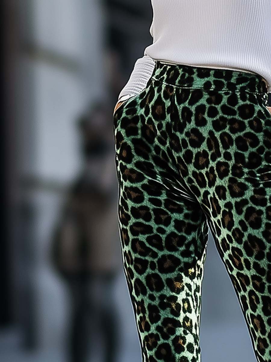 Women's Vintage Leopard Velvet Flared Pants Leggings