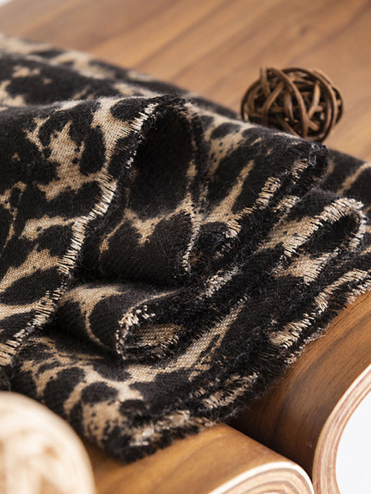 Fashionable Leopard Print Warm Cashmere Scarf