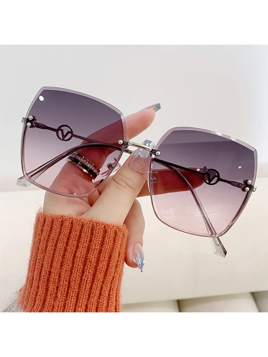 Fashionable Metal Large Frame Gradient Light Color Sunglasses