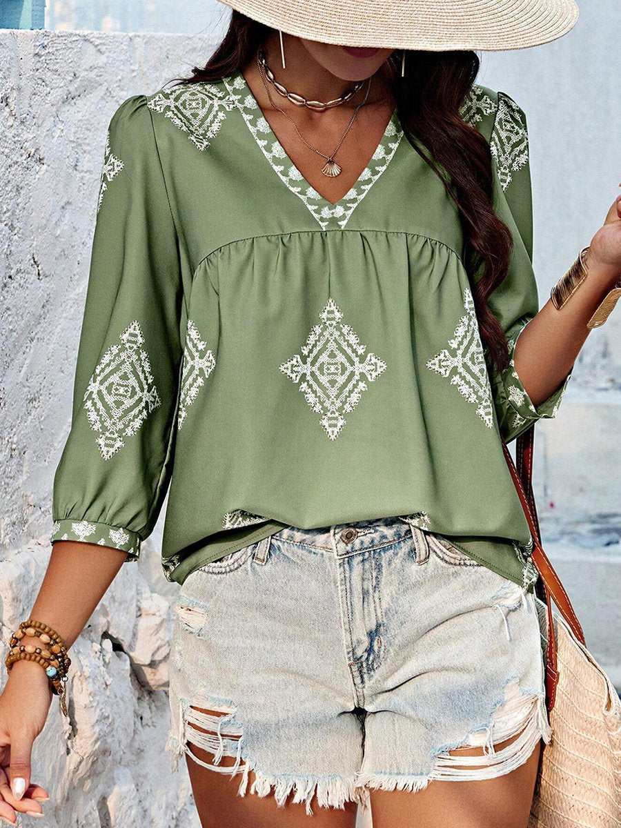 V-neck Fashionable Printed Three-quarter Sleeve Top