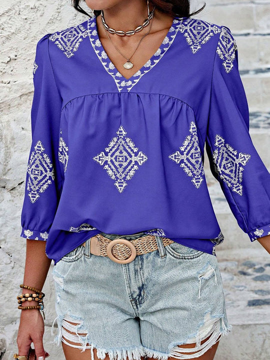 V-neck Fashionable Printed Three-quarter Sleeve Top