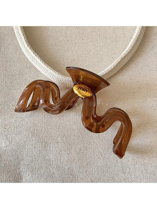 Maillard Style Letter Brown Hair Clip Hair Shark Clip