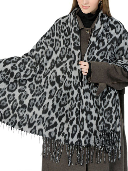 Leopard Print Warm and Versatile Cashmere Shawl Scarf