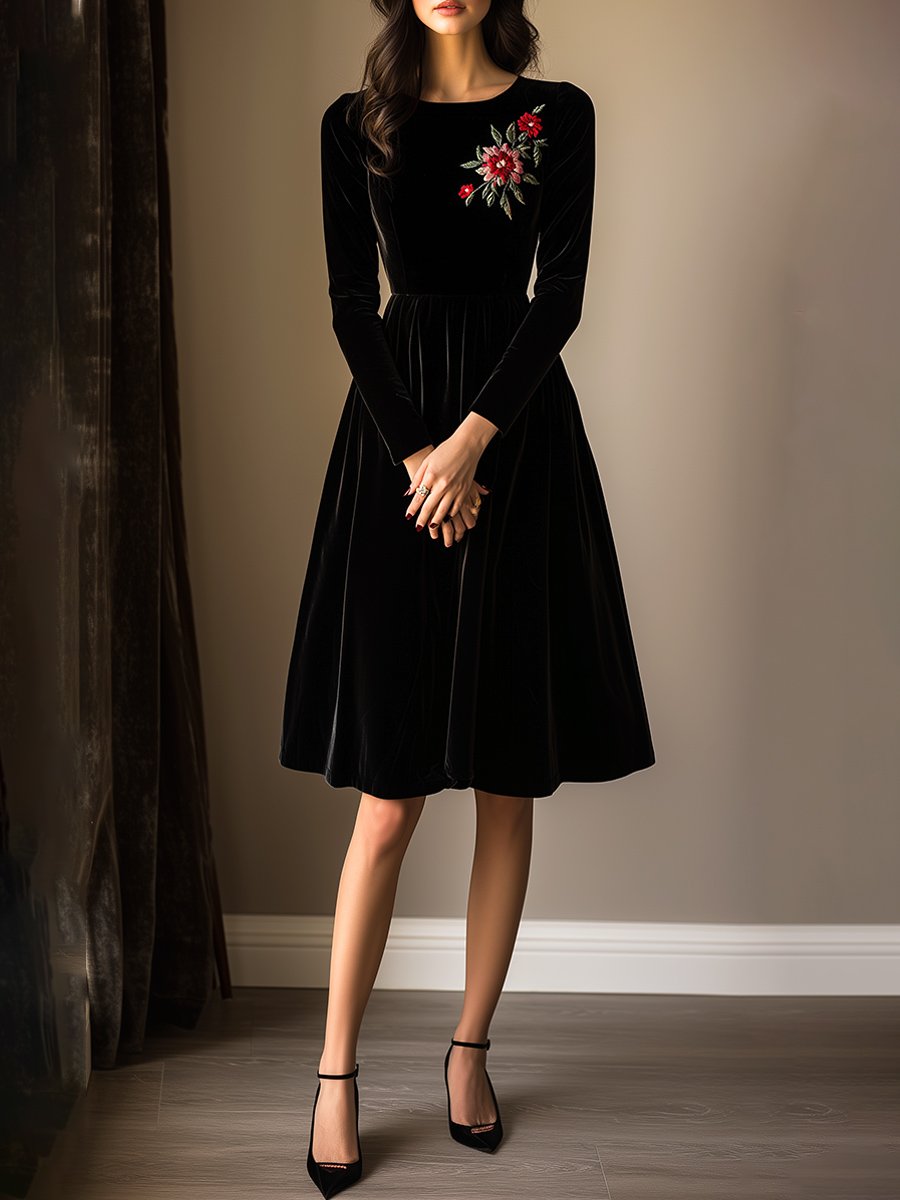 Elegant Round Neck Floral Embroidery Velvet Dress