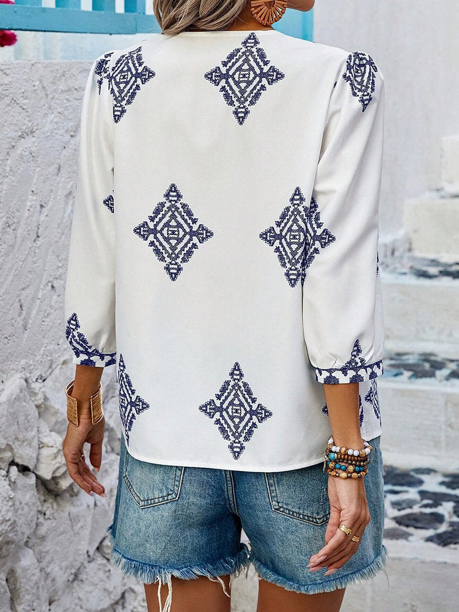 V-neck Fashionable Printed Three-quarter Sleeve Top