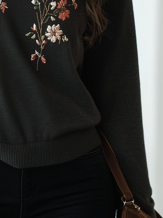 Casual Loose V-Neck Cotton Floral Embroidery Long Sleeve Top