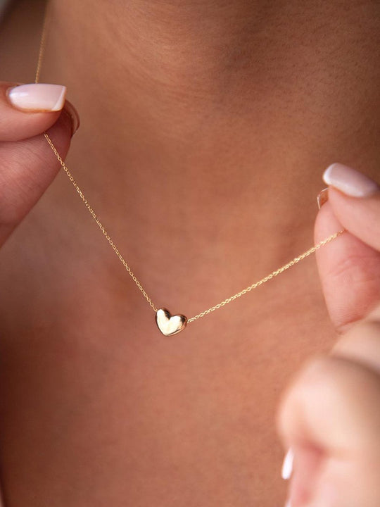 Simple and Versatile Heart Necklace