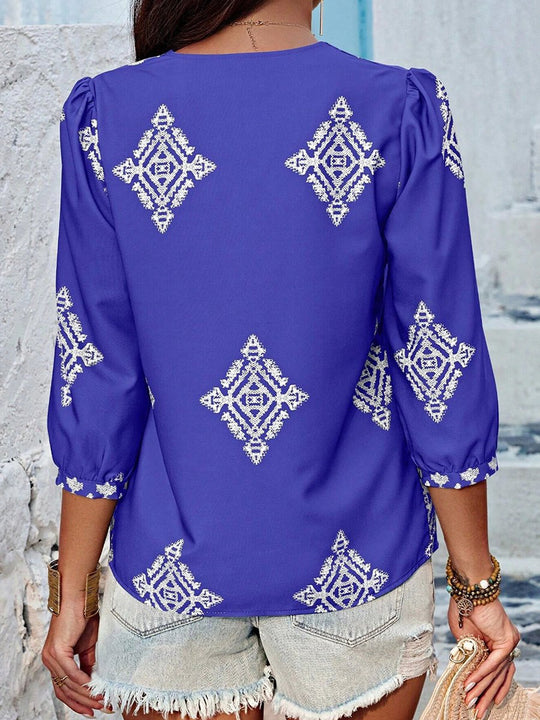 V-neck Fashionable Printed Three-quarter Sleeve Top