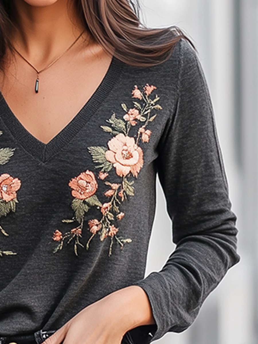 Casual Fashion V-Neck Cotton Floral Embroidery Long Sleeve Top