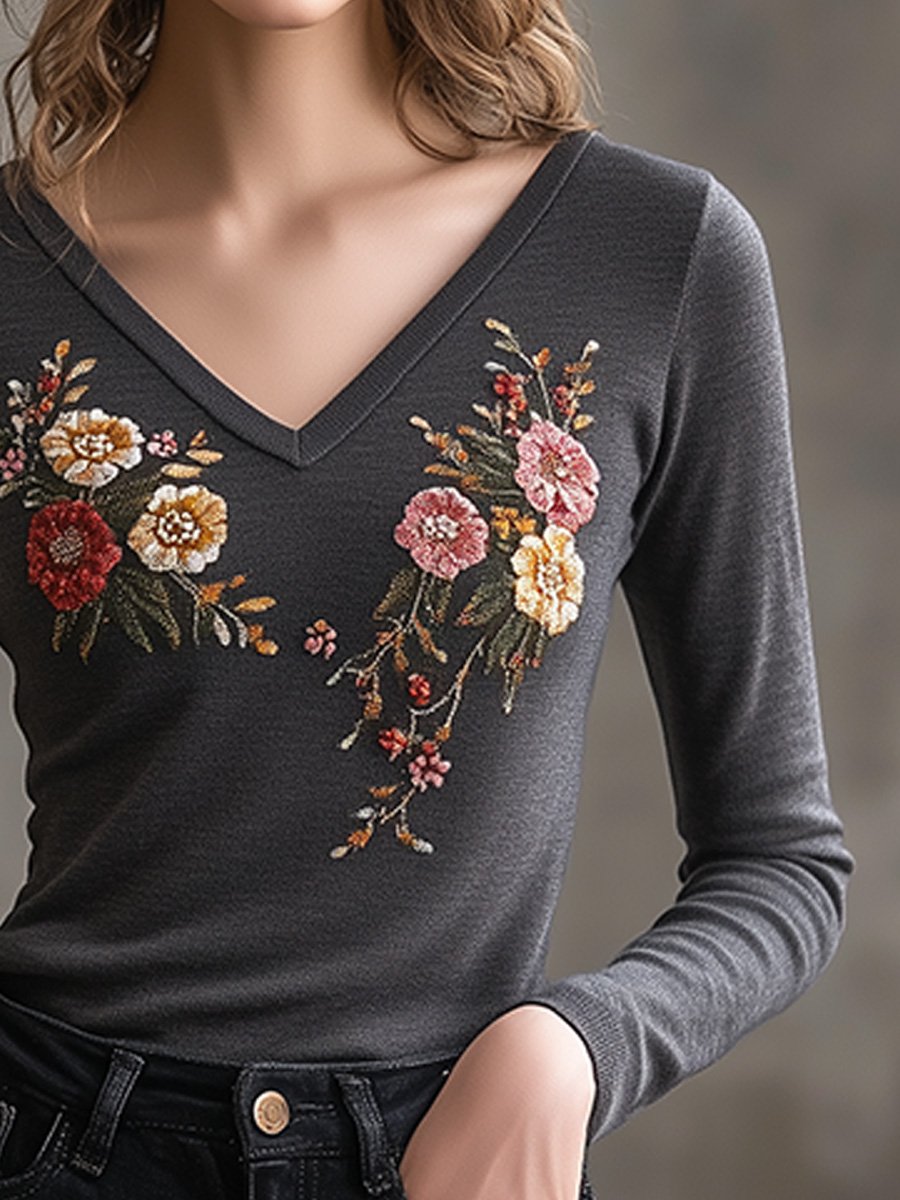 Fashion V-neck Pure Cotton Floral Embroidered Long-sleeved Top