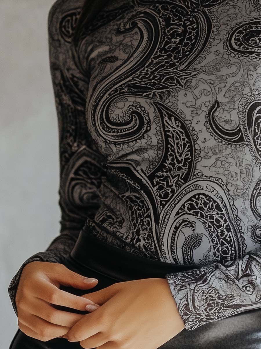 Women's Vintage Paisley Turtleneck Long Sleeves T-Shirt