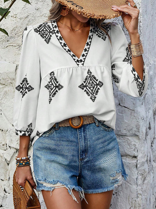 V-neck Fashionable Printed Three-quarter Sleeve Top