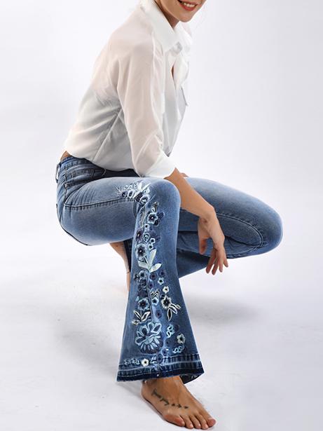 Chic Handmade Embroidered Flower Slim-fit Flare Jeans