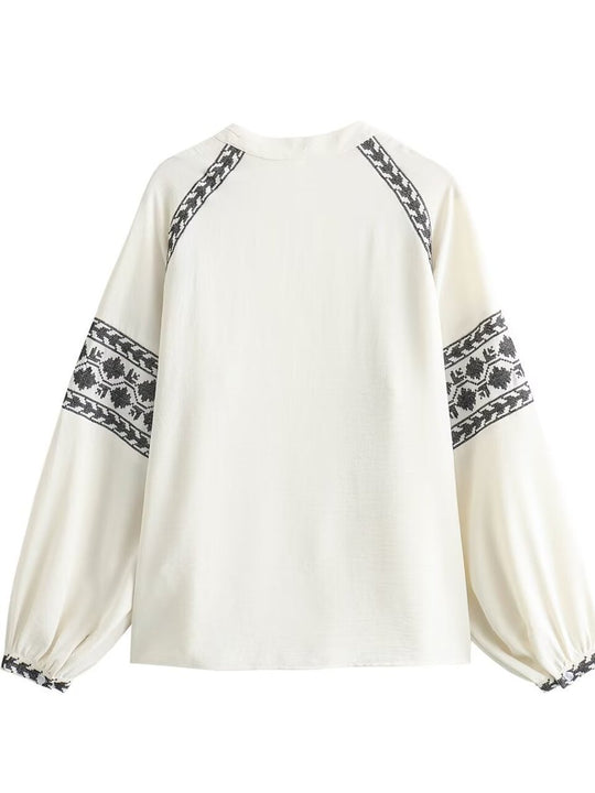 Embroidered Contrast Color Long-sleeved Blouse