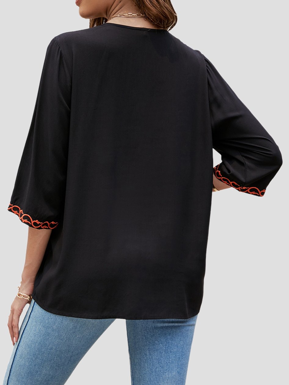 Loose Ethnic Embroidered Three-quater Sleeves Top