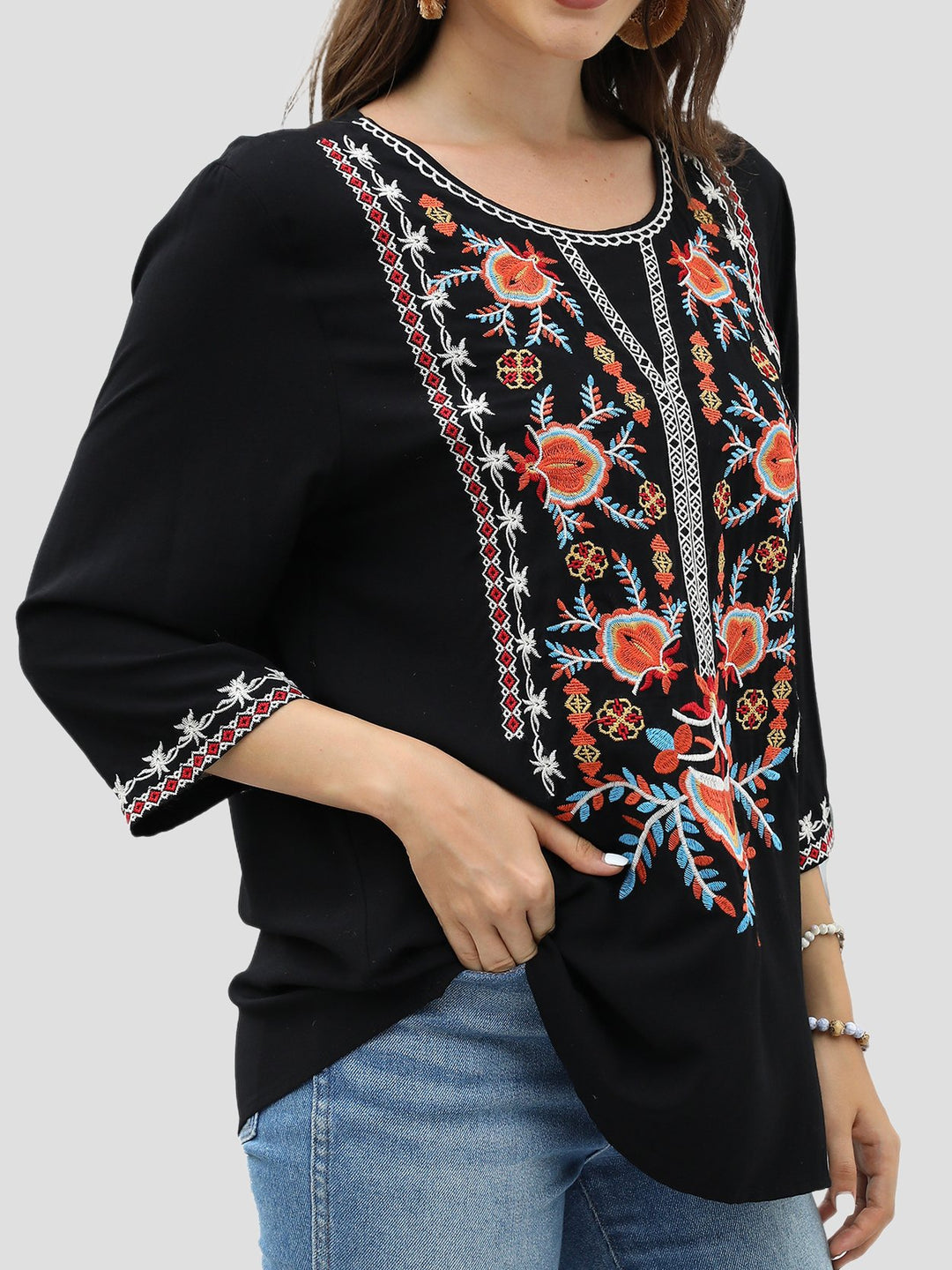 Ethnic Exquisite Embroidered Loose Round Neck Top