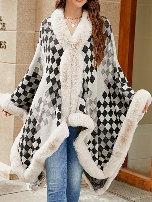 Claasic Chessboard Pattern Fur Trim Knitted Thickened Cape