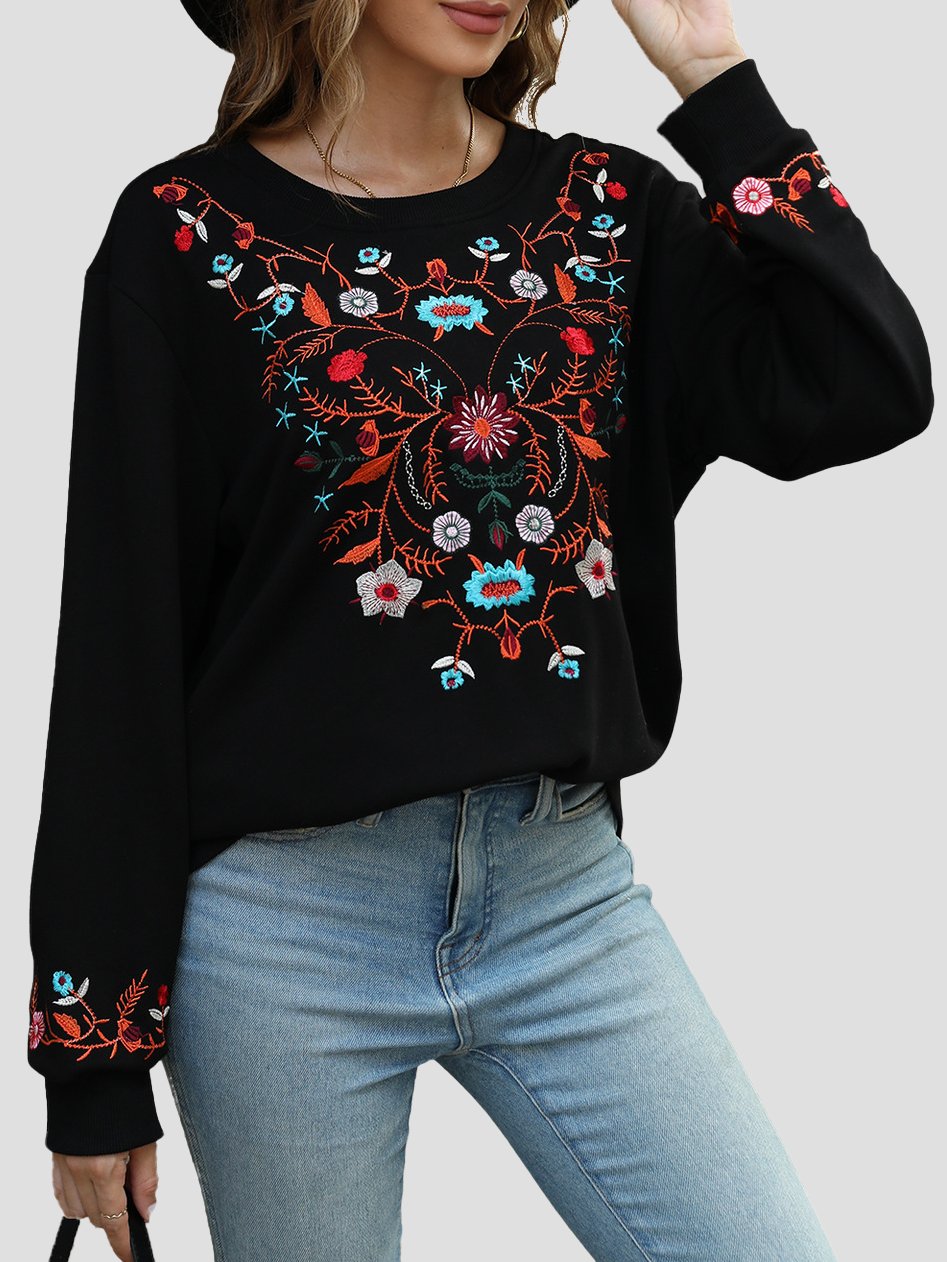 Elegant Floral Embroidered Ribbed Loose-Fitting Sweatshirt