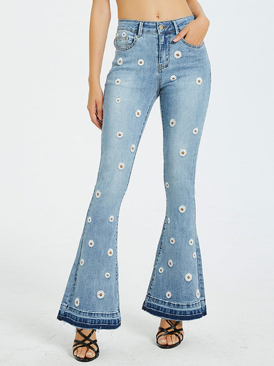 Chic Daisy Embroidered Slim-fit Flared Jeans