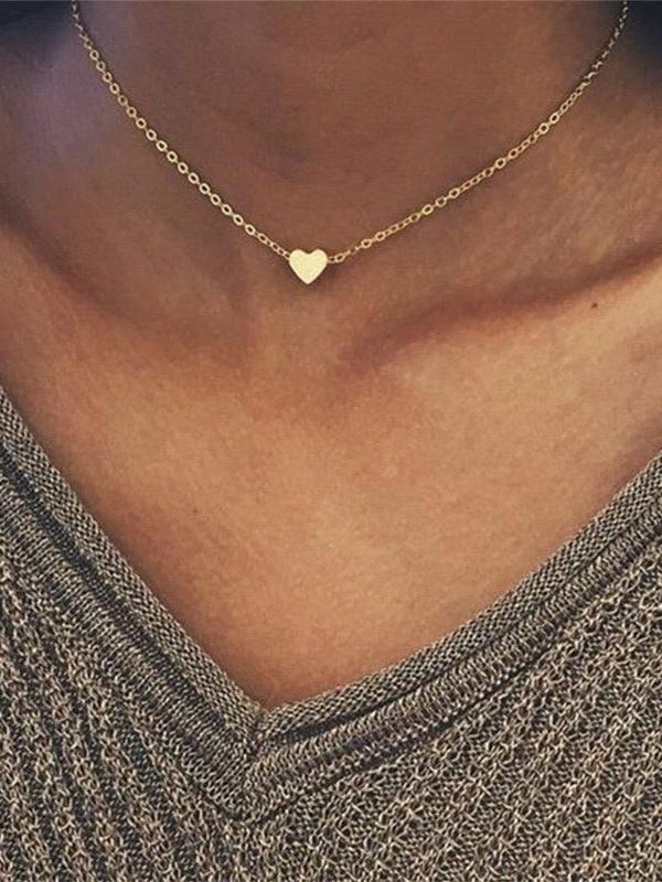 Stylish and Versatile Litter Heart Collarbones Necklace