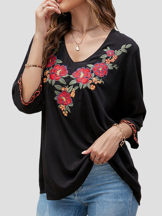 Loose Ethnic Embroidered Three-quater Sleeves Top